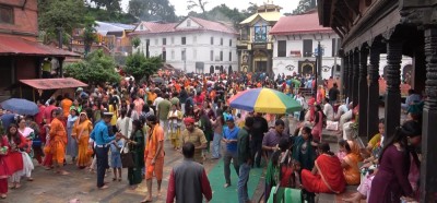  साउनको पहिलो सोमबार पशुपतिमा दर्शनार्थीको भिड (तस्बिरसहित) 